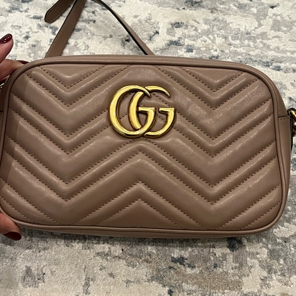 Gucci GG Marmont Small handbag - Picture 3 of 16